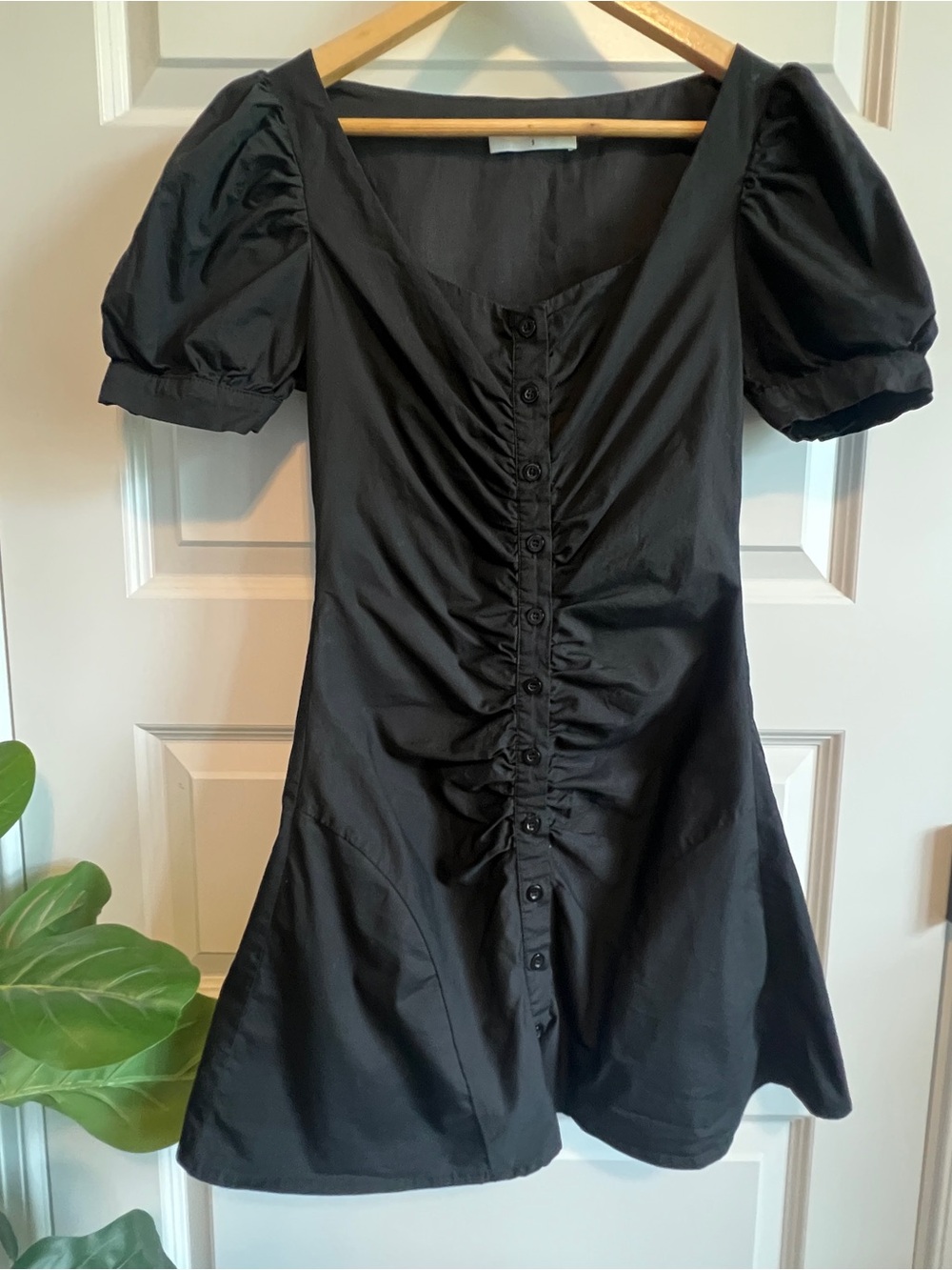 COMMENSE Ruched  Button Puff Sleeve Mini Small